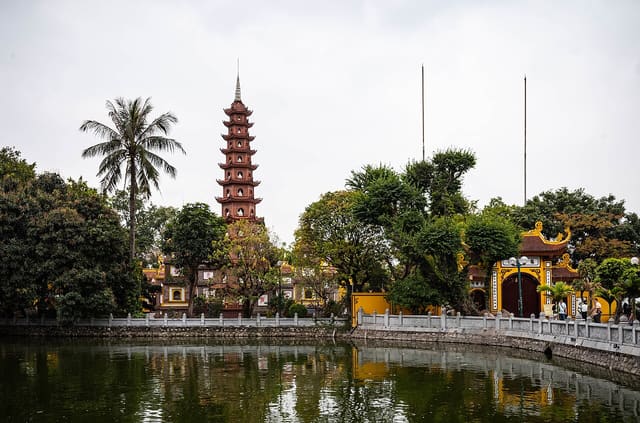The stupa tower of Trấn Quốc Pagoda
